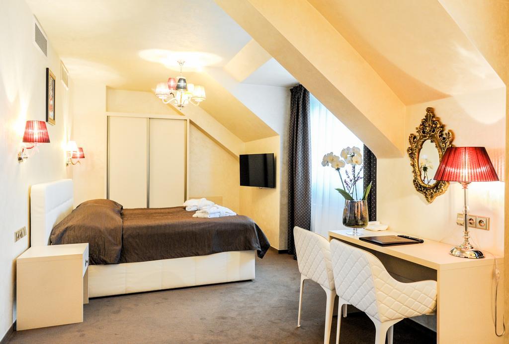 Myo Mysterius 4* Praha